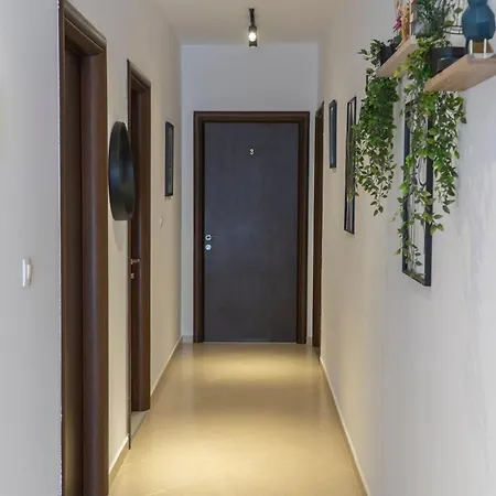 Oleva Studio's & Appart hôtel 4*