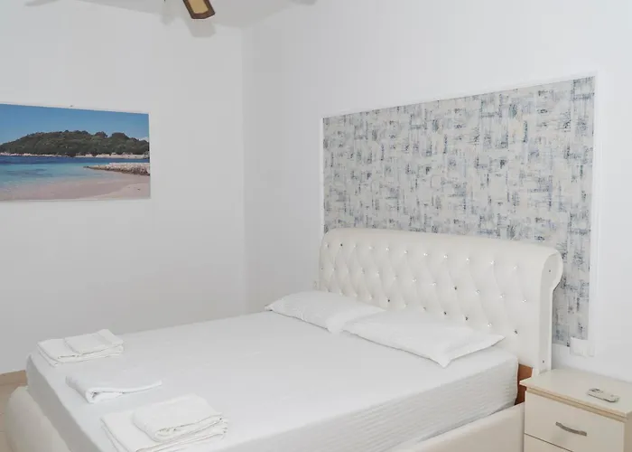Oleva Studio's & Hotel apartamentowy Ksamil